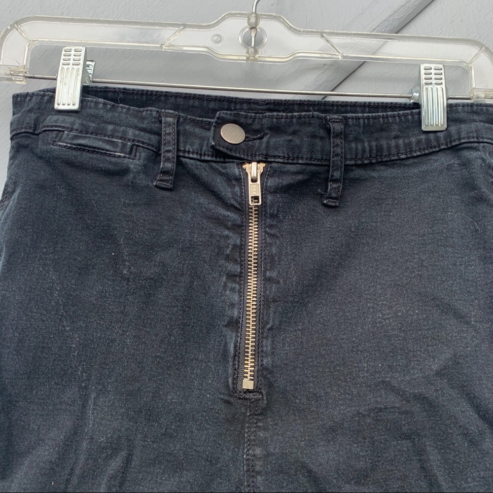 Twig Exposed Zip Black BDG Jeans | Size 27 - Picture 2 of 6